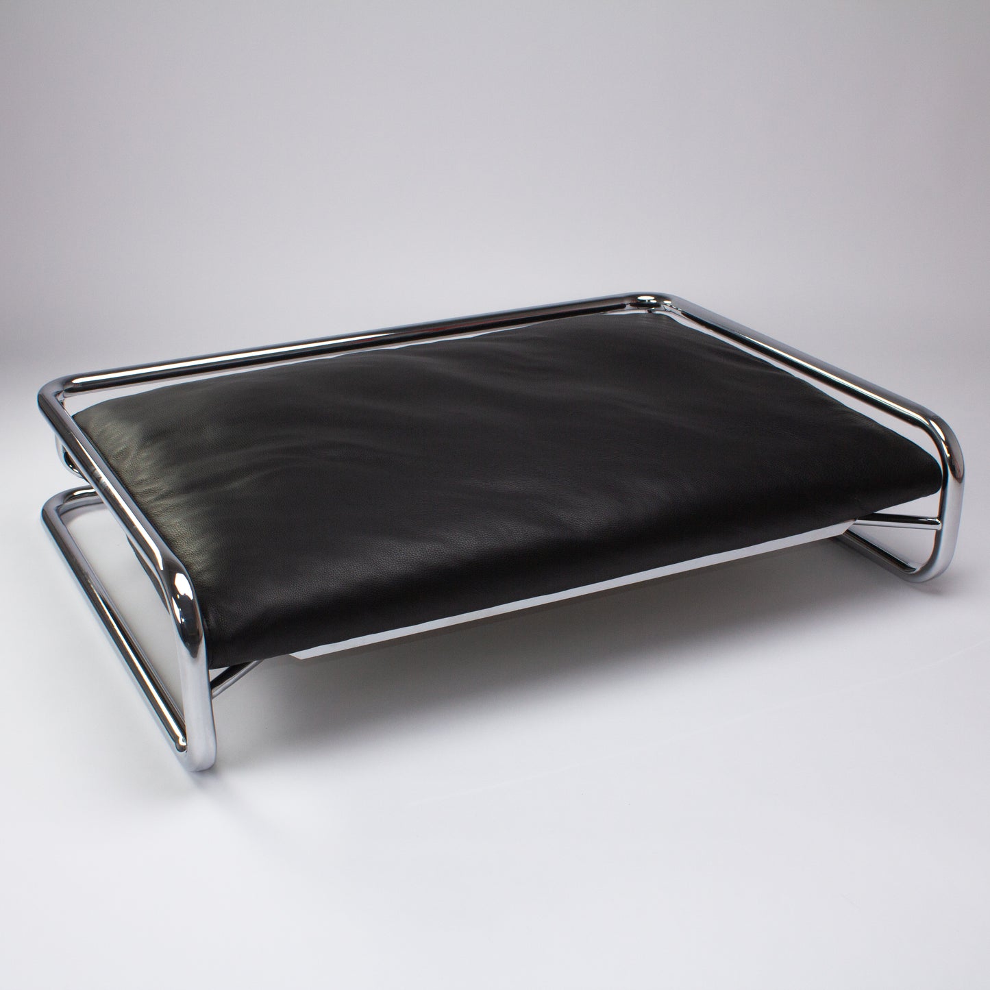ENIF - Design Hundebett Chrom