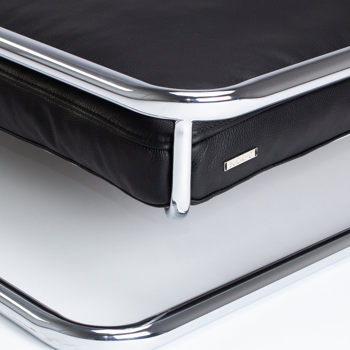ENIF - Design Hundebett Chrom