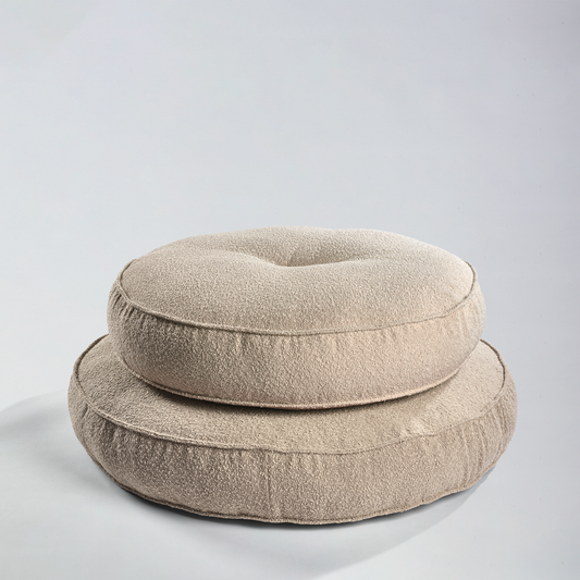 Buciano Hundekissen Juma aus Bouclé in Sand Orthopädisch
