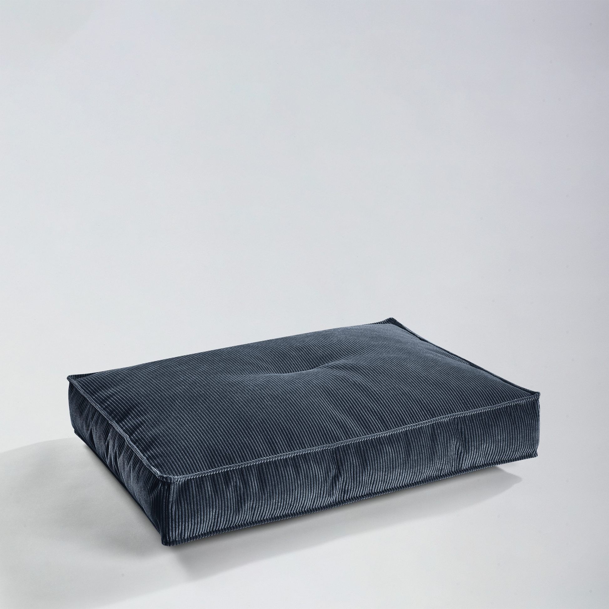 Orthopädisches Design Cord Hundekissen Leia von Buciano in Blau